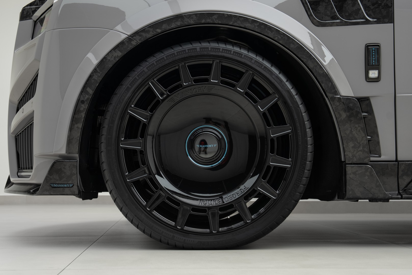 2026 ROLLS ROYCE CULLINAN BLACK BADGE BY MANSORY | FULL CARBON